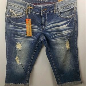 Amethyst Capri Jeans